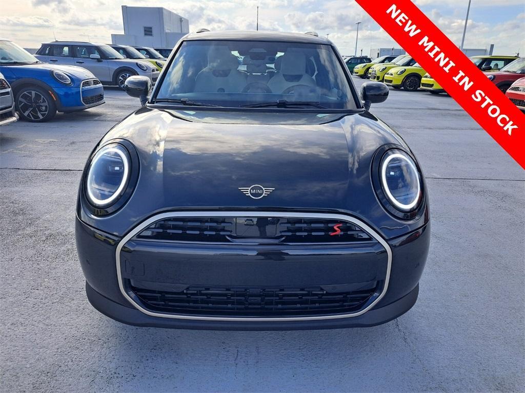 new 2025 MINI Hardtop car, priced at $38,695