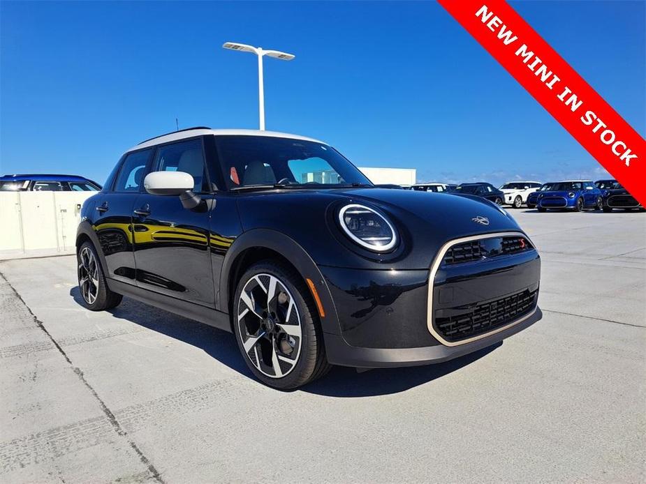 new 2025 MINI Hardtop car, priced at $38,695