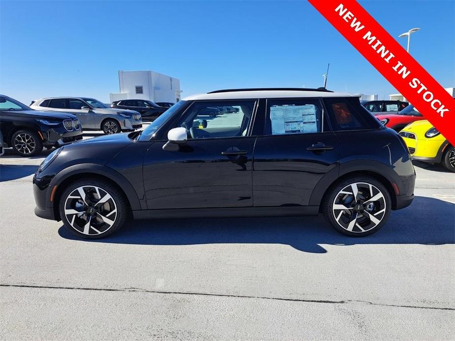 new 2025 MINI Hardtop car, priced at $38,695