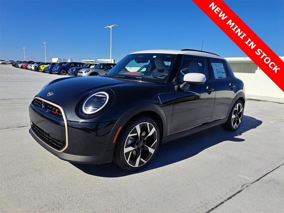 new 2025 MINI Hardtop car, priced at $38,695