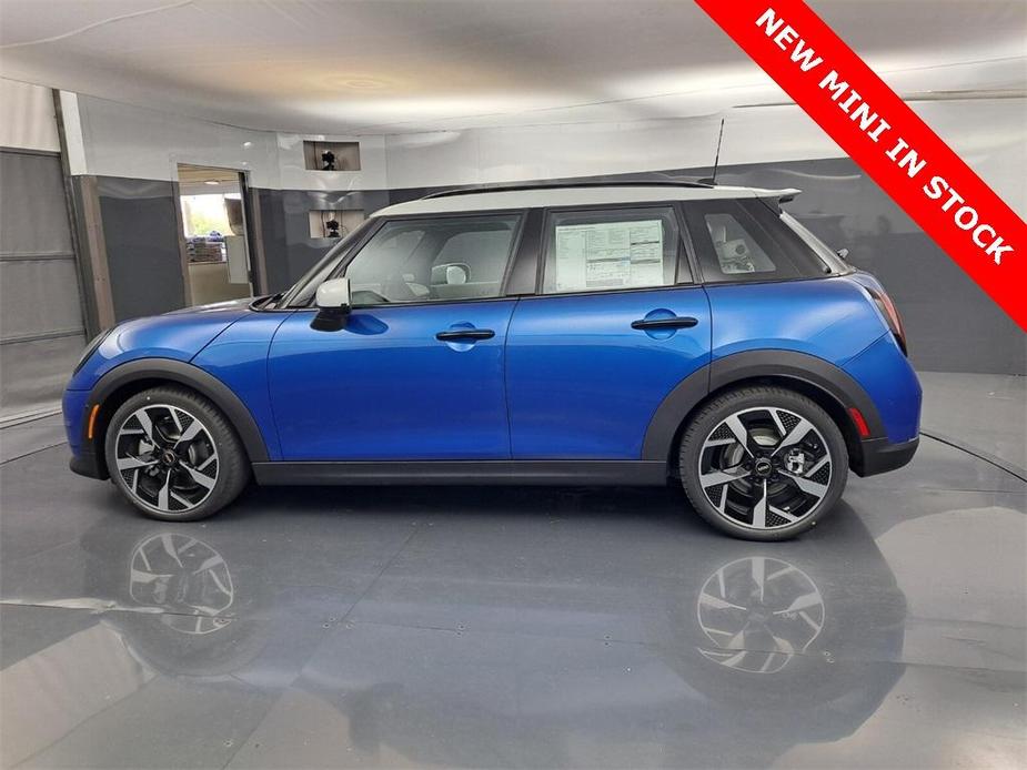 new 2025 MINI Hardtop car, priced at $39,630