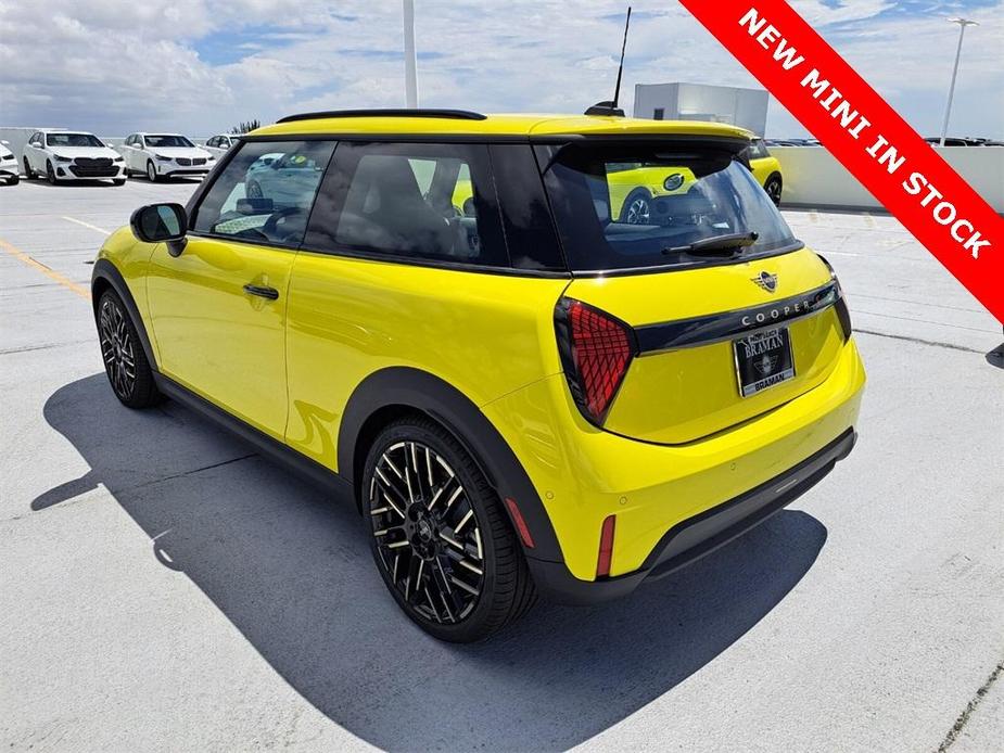 new 2025 MINI Hardtop car, priced at $37,145