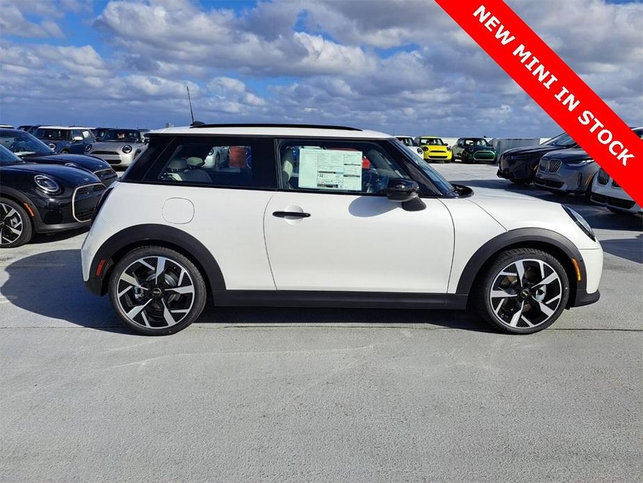 new 2025 MINI Hardtop car, priced at $34,195