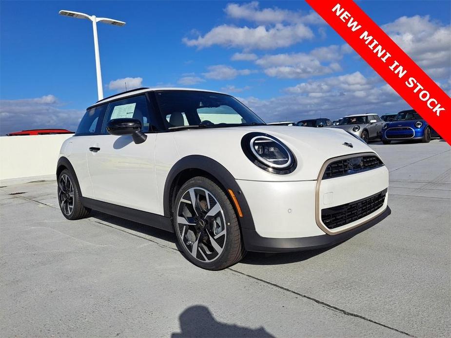 new 2025 MINI Hardtop car, priced at $34,195