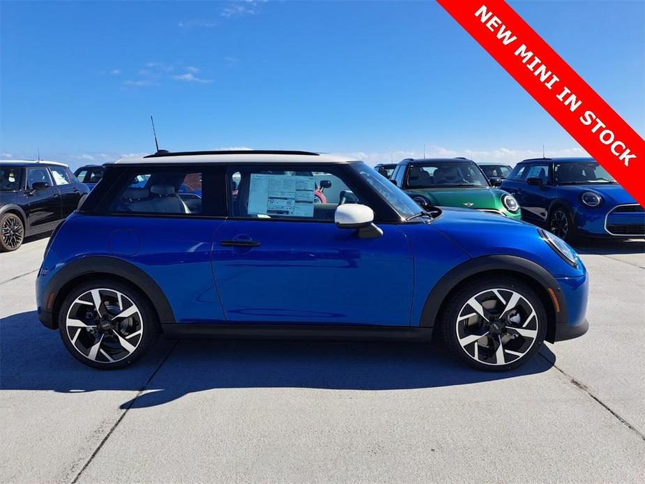 new 2025 MINI Hardtop car, priced at $34,495