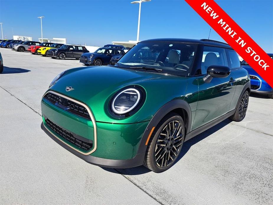 new 2025 MINI Hardtop car, priced at $34,495