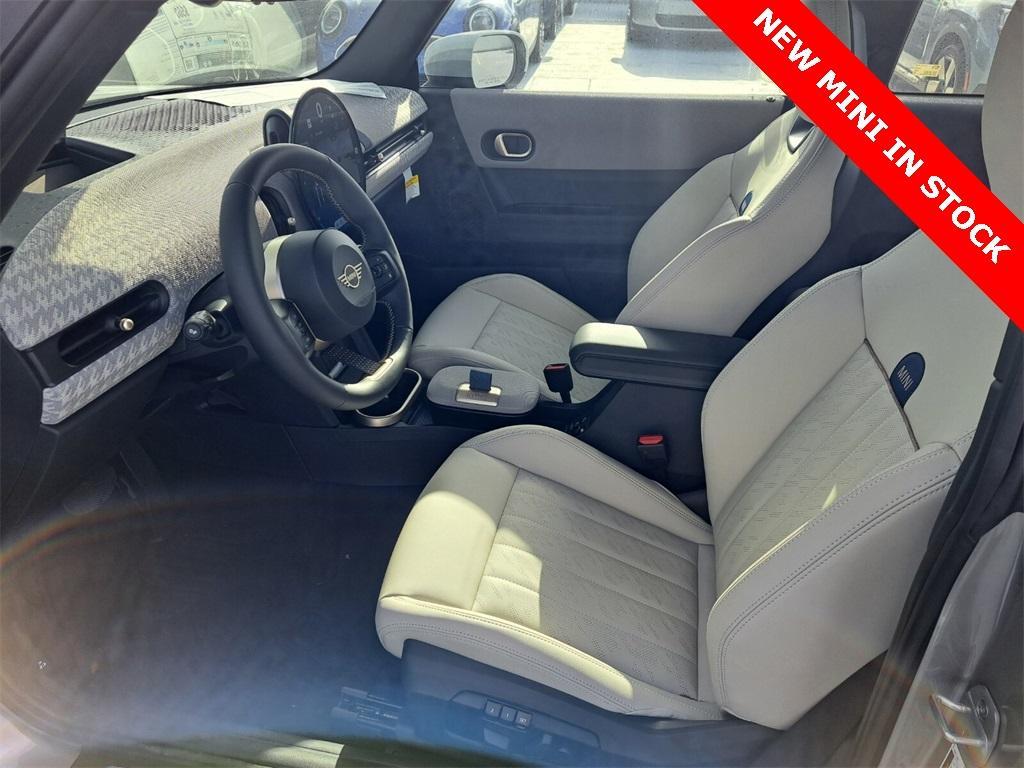 new 2025 MINI Hardtop car, priced at $37,025