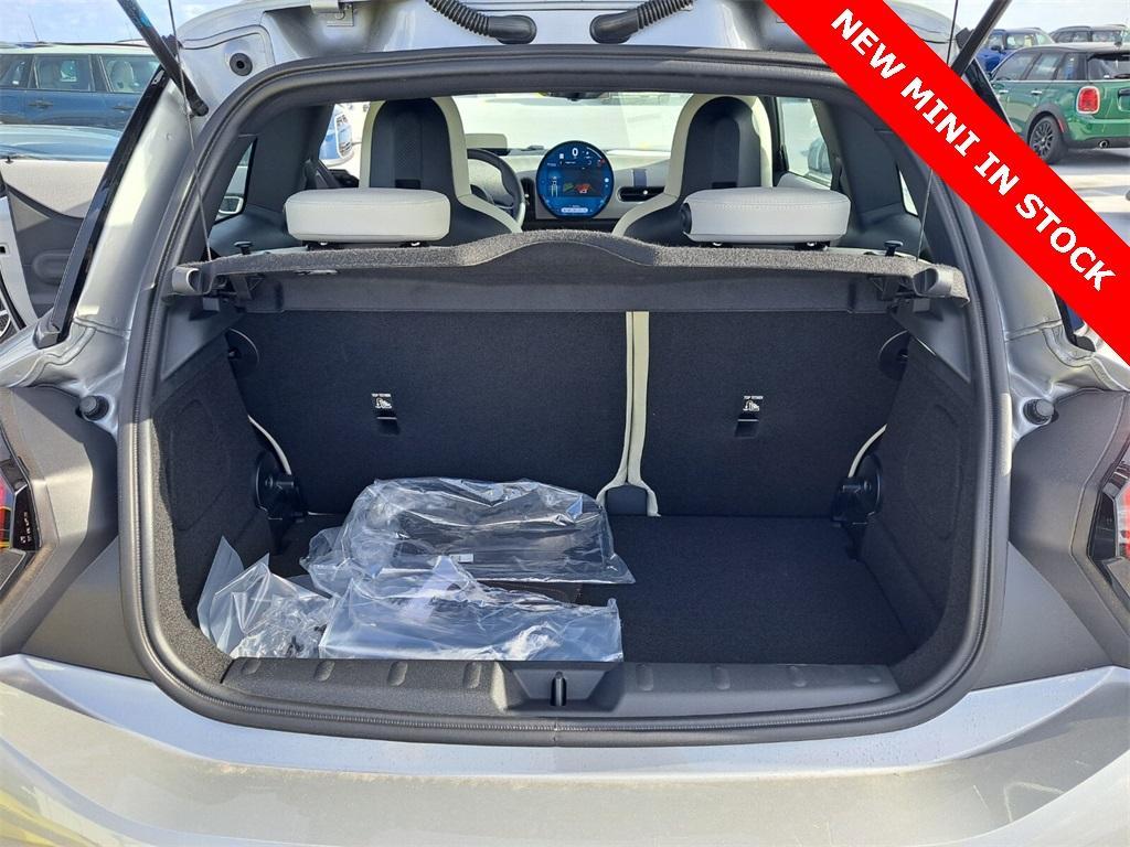 new 2025 MINI Hardtop car, priced at $37,025