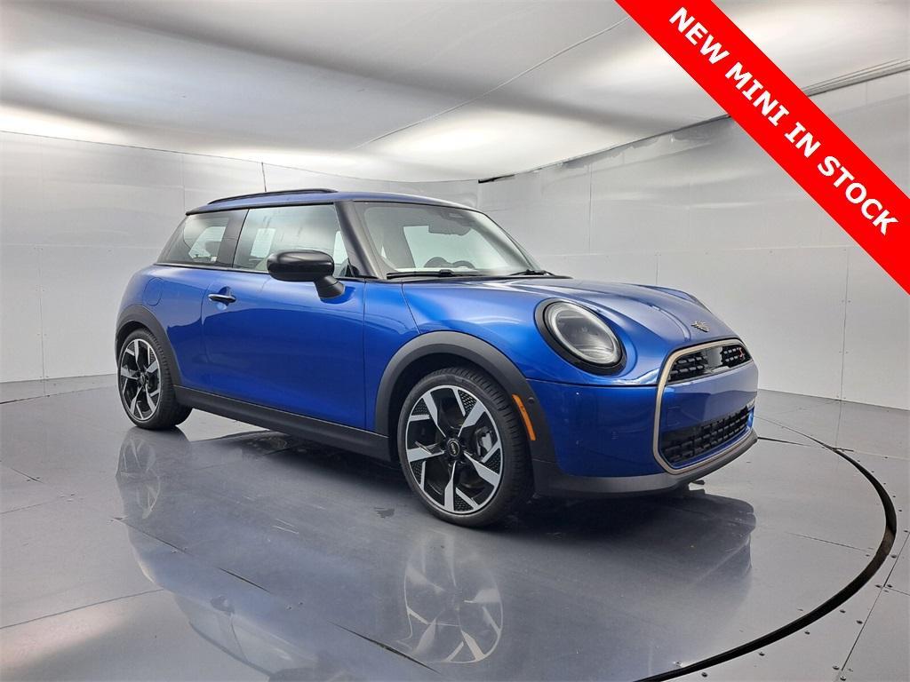 new 2025 MINI Hardtop car, priced at $37,325