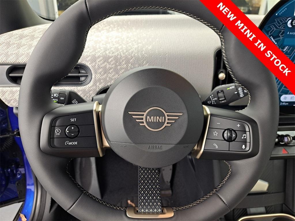 new 2025 MINI Hardtop car, priced at $37,325