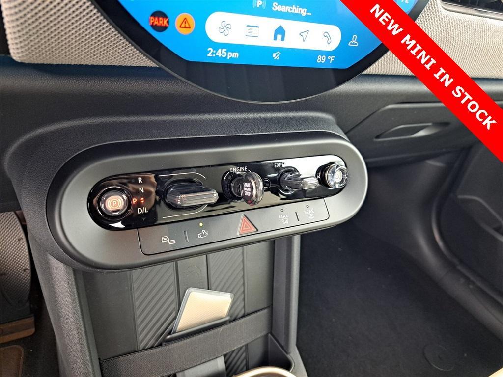 new 2025 MINI Hardtop car, priced at $37,325