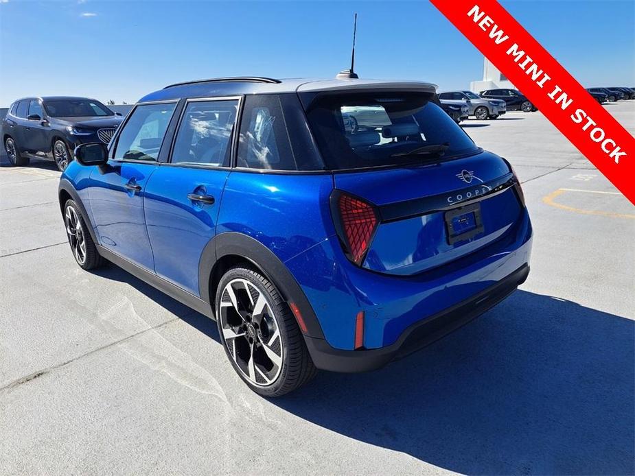 new 2025 MINI Hardtop car, priced at $39,495