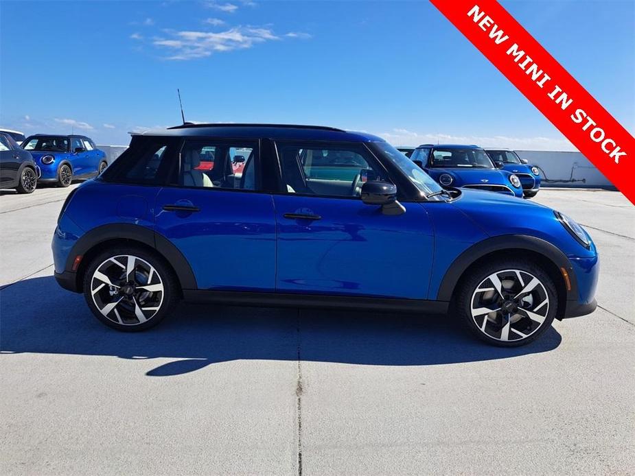 new 2025 MINI Hardtop car, priced at $39,495