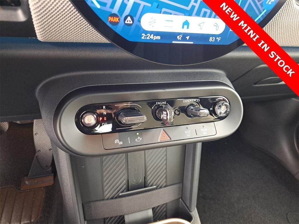 new 2025 MINI Hardtop car, priced at $38,025