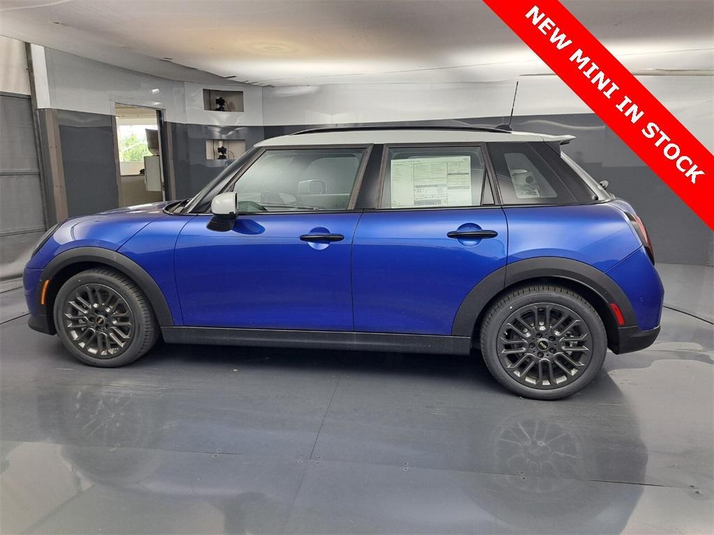 new 2025 MINI Hardtop car, priced at $38,325