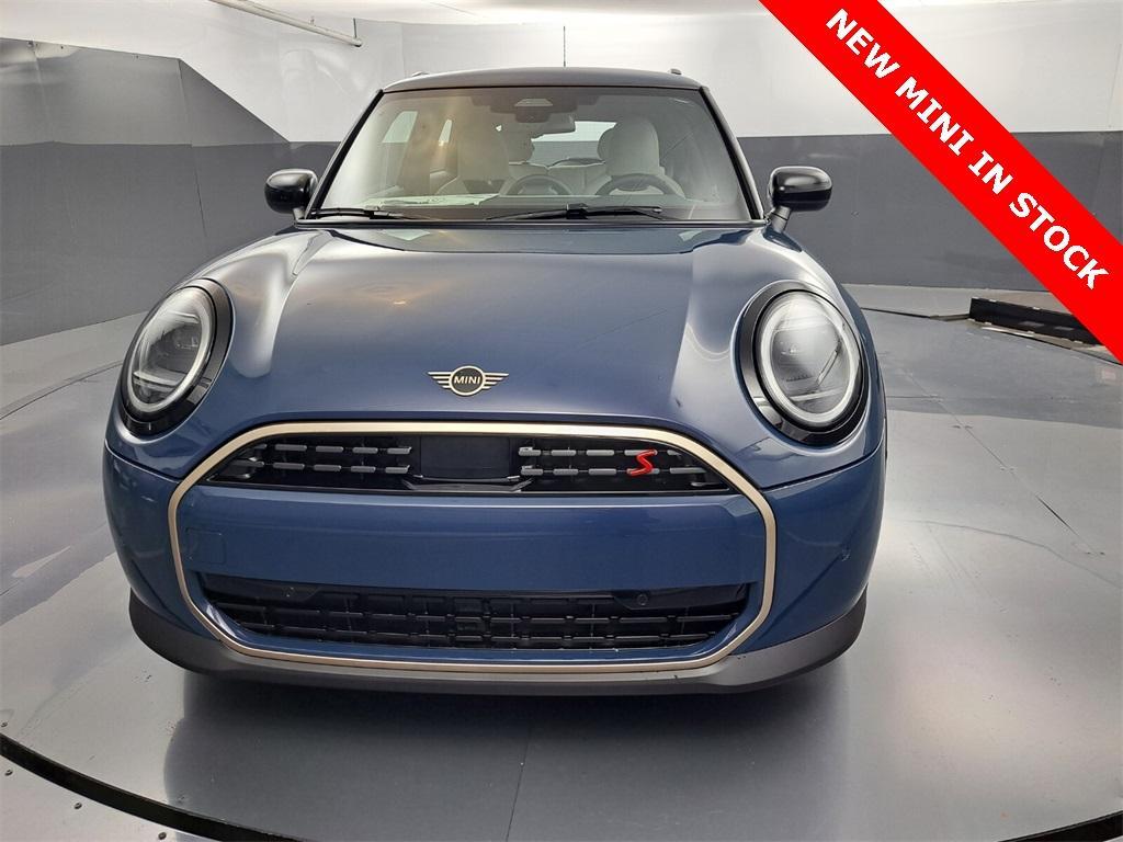 new 2025 MINI Hardtop car, priced at $37,230