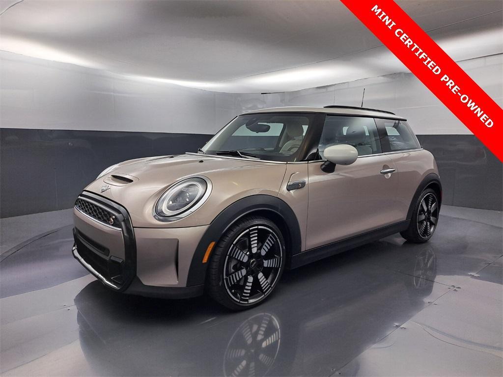 used 2024 MINI Hardtop car, priced at $30,516