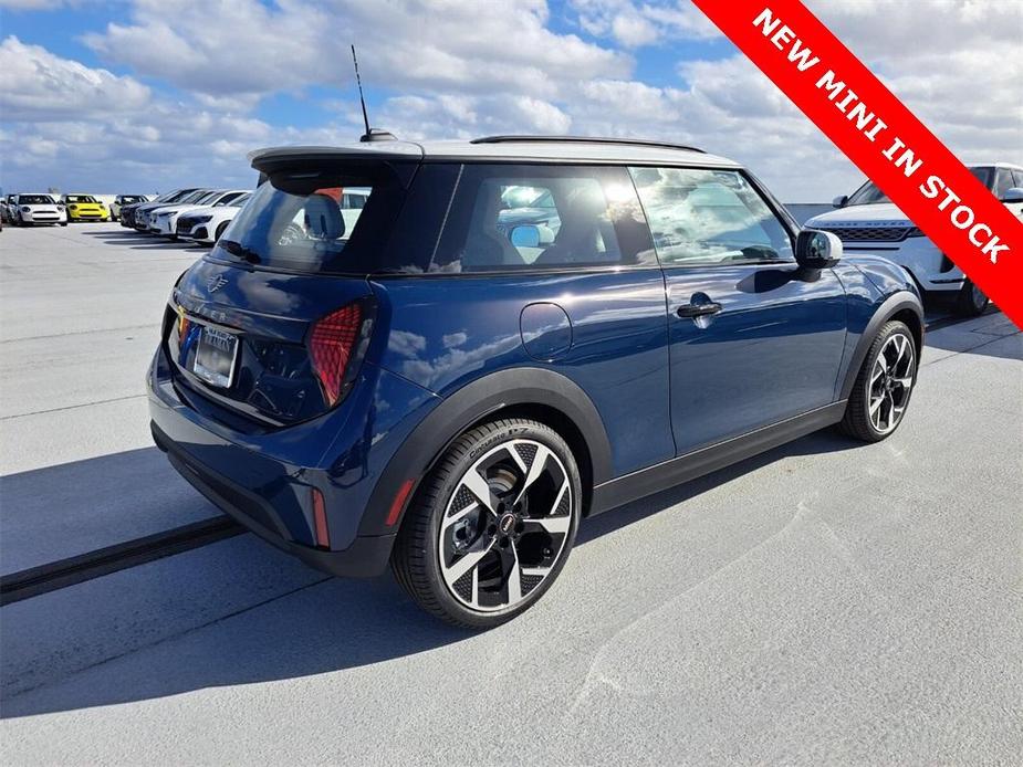 new 2025 MINI Hardtop car, priced at $38,545