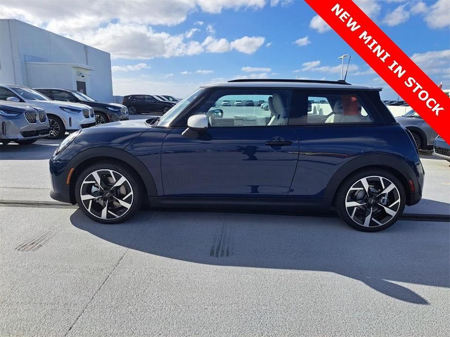 new 2025 MINI Hardtop car, priced at $38,545