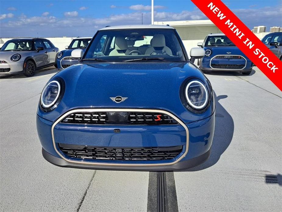 new 2025 MINI Hardtop car, priced at $38,545