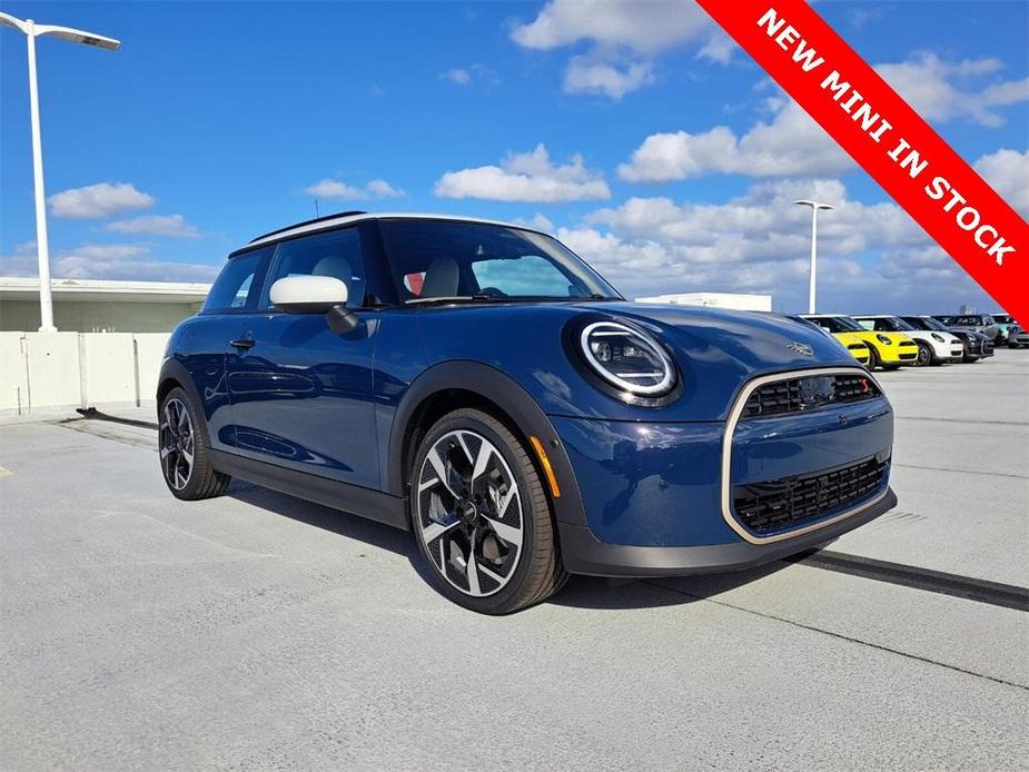 new 2025 MINI Hardtop car, priced at $38,545