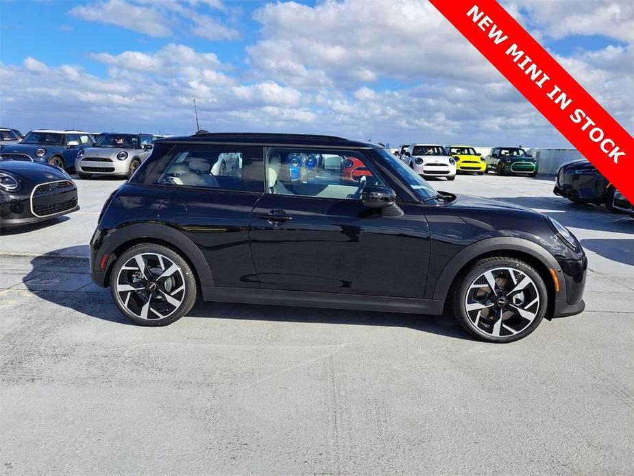 new 2025 MINI Hardtop car, priced at $34,195