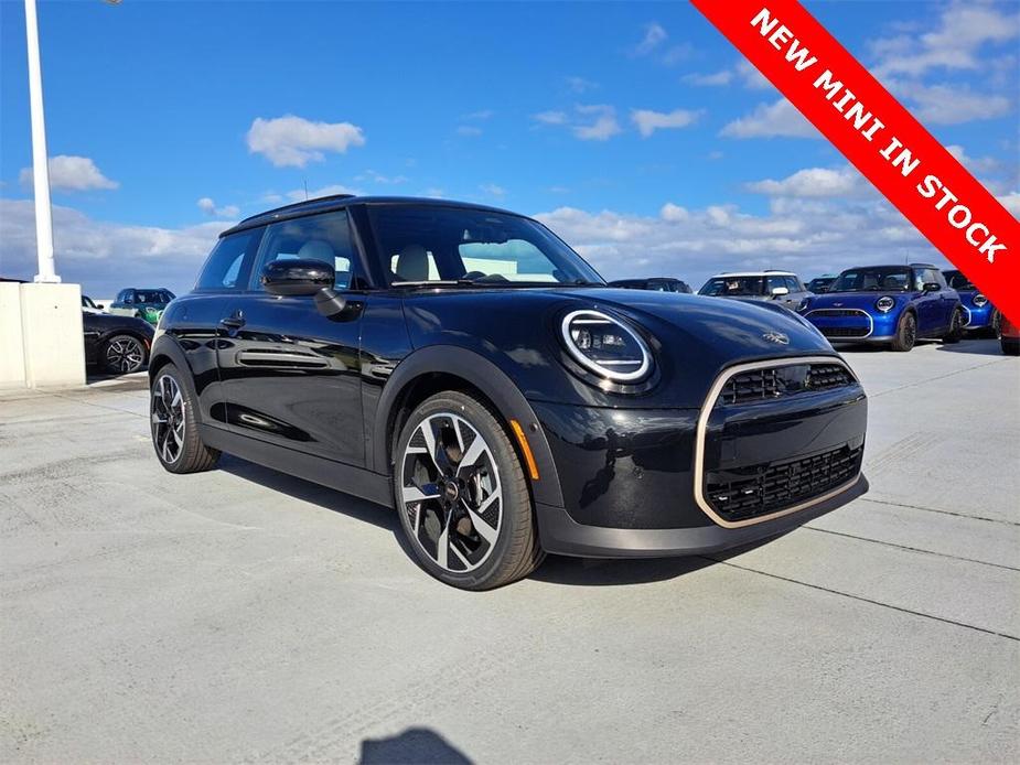 new 2025 MINI Hardtop car, priced at $34,195