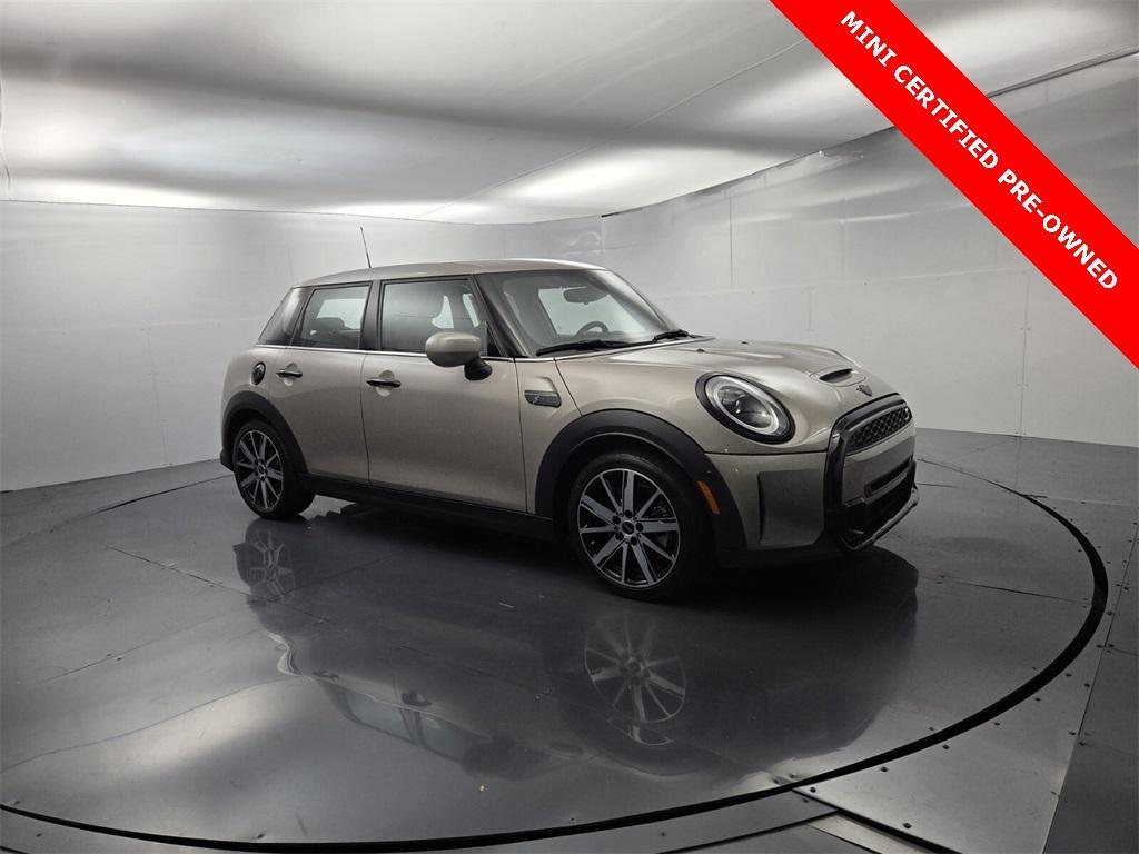used 2024 MINI Hardtop car, priced at $29,495