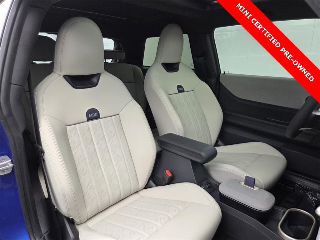 used 2025 MINI Hardtop car, priced at $33,495