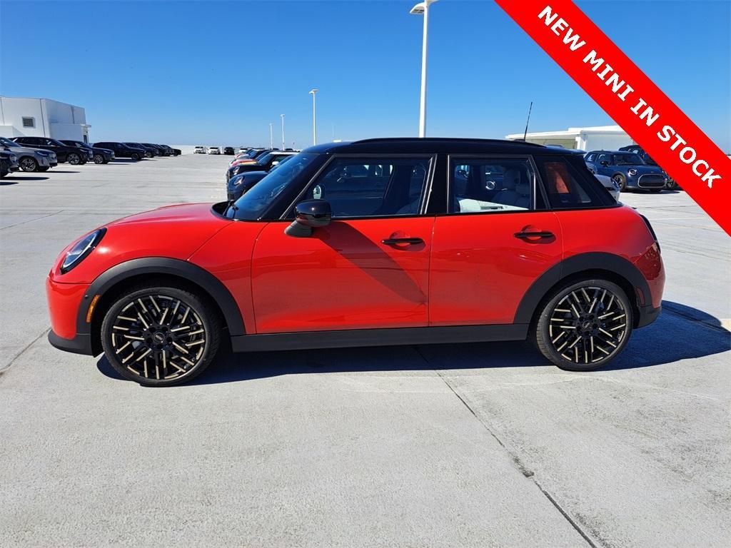 new 2025 MINI Hardtop car, priced at $37,845