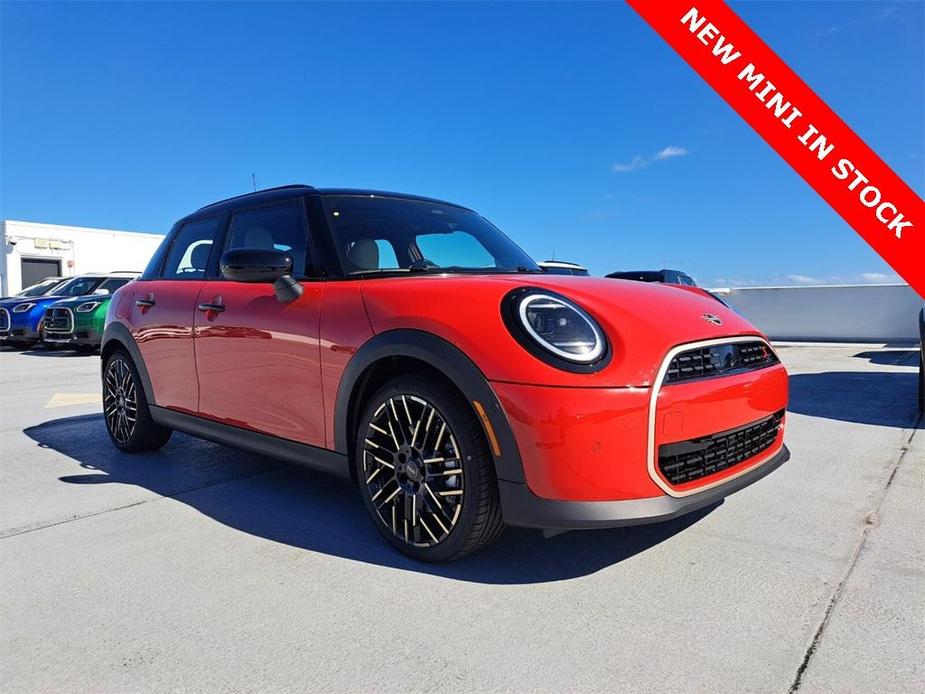 new 2025 MINI Hardtop car, priced at $37,845