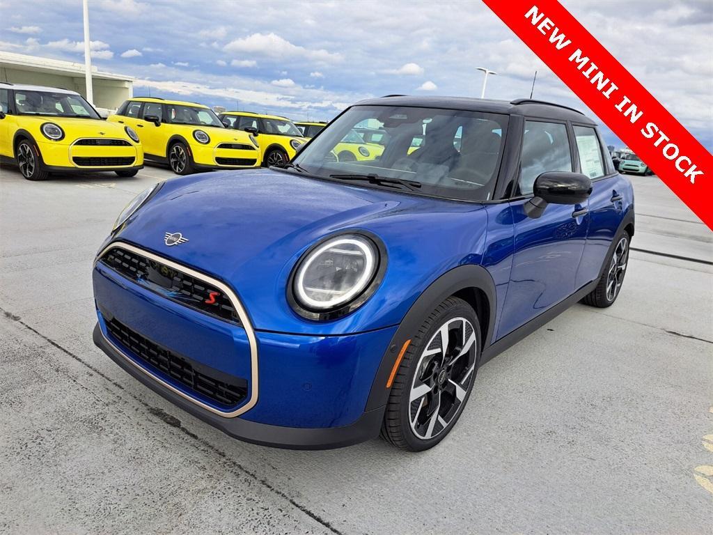 new 2025 MINI Hardtop car, priced at $39,080