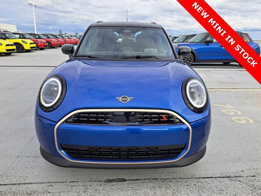 new 2025 MINI Hardtop car, priced at $39,080