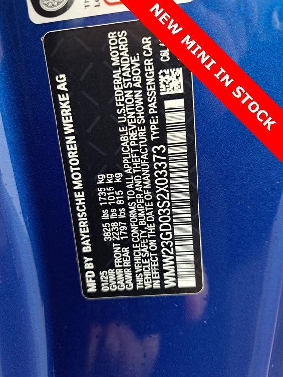 new 2025 MINI Hardtop car, priced at $37,325