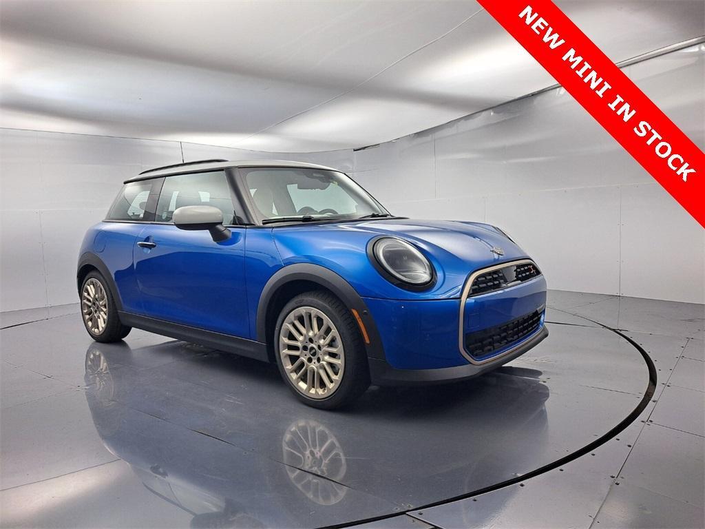 new 2025 MINI Hardtop car, priced at $37,325