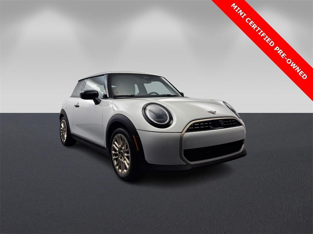 used 2025 MINI Hardtop car, priced at $28,495