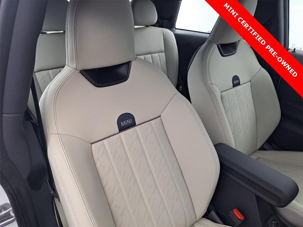 used 2025 MINI Hardtop car, priced at $28,495