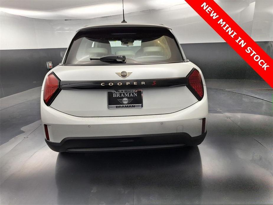 new 2025 MINI Hardtop car, priced at $39,545