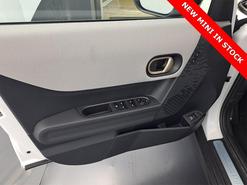 new 2025 MINI Hardtop car, priced at $38,625