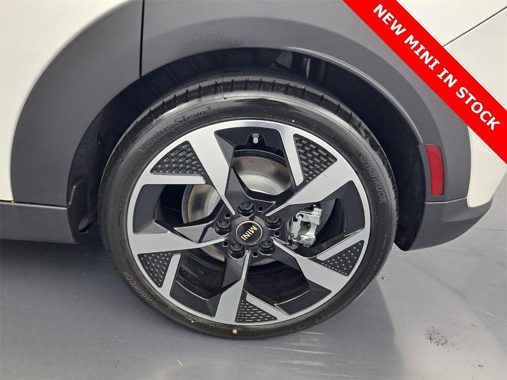 new 2025 MINI Hardtop car, priced at $38,625