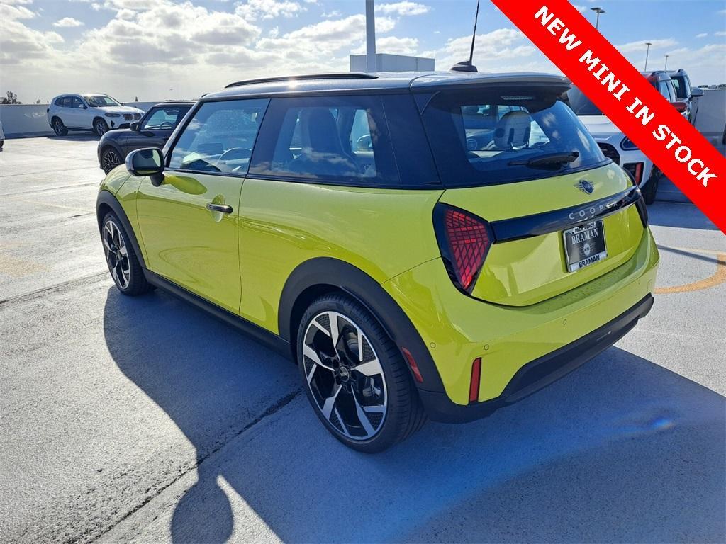 new 2025 MINI Hardtop car, priced at $37,145