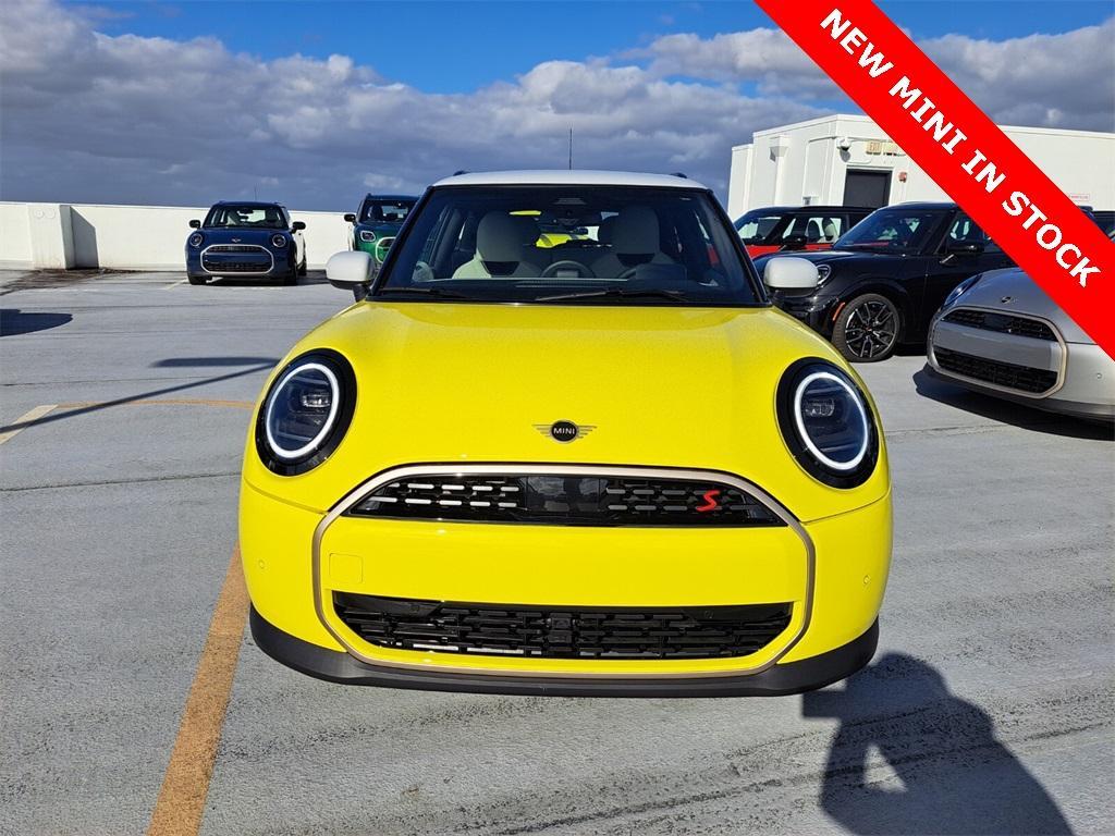 new 2025 MINI Hardtop car, priced at $37,145