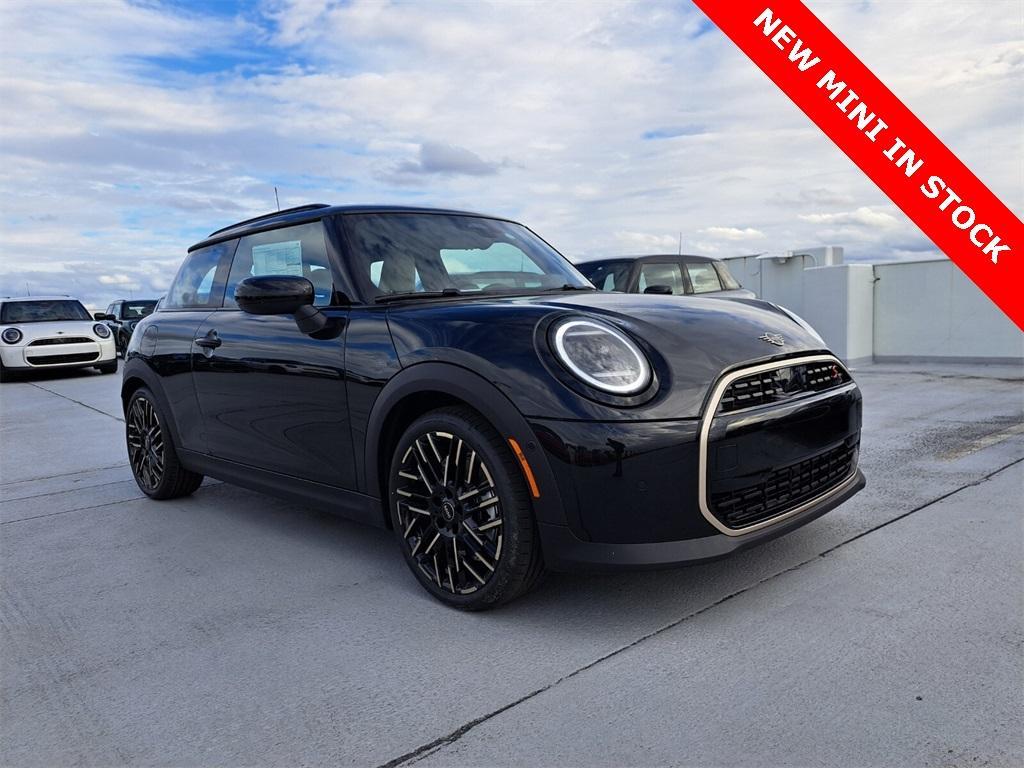 new 2025 MINI Hardtop car, priced at $37,530