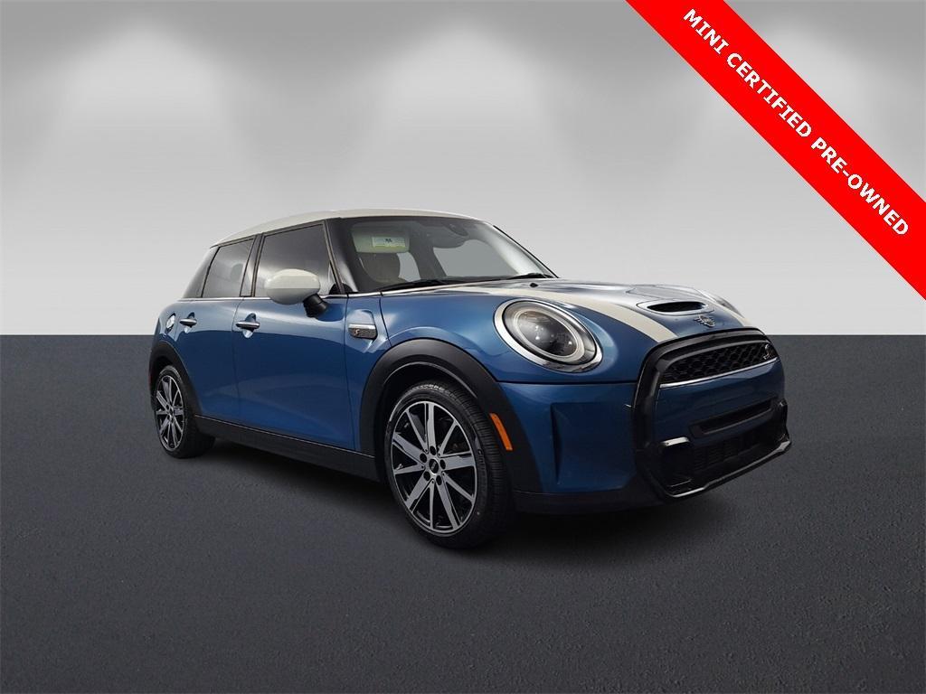 used 2023 MINI Hardtop car, priced at $27,116