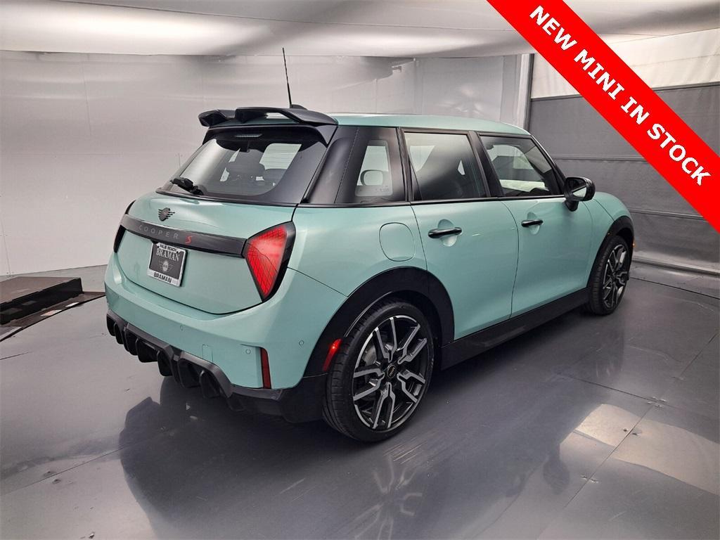 new 2026 MINI Hardtop car, priced at $41,525