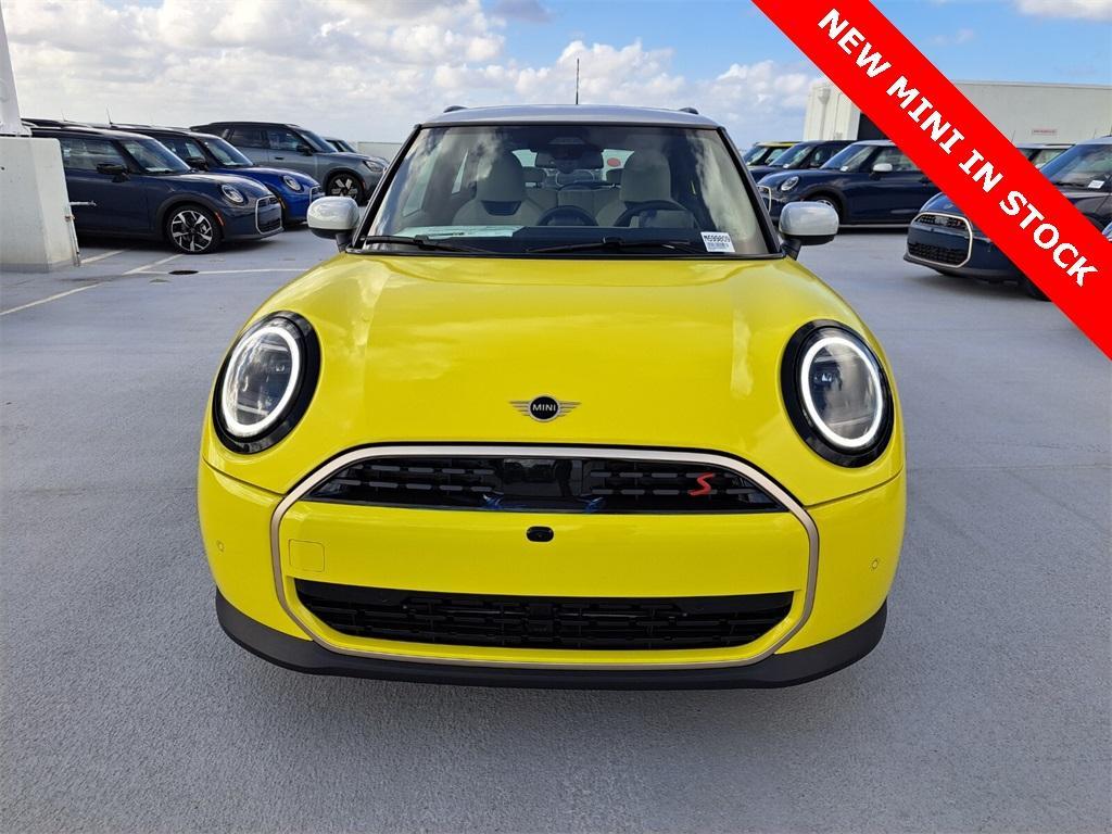 new 2025 MINI Hardtop car, priced at $38,725