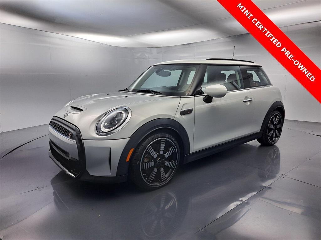 used 2023 MINI Hardtop car, priced at $25,195