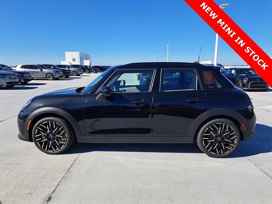 new 2025 MINI Hardtop car, priced at $37,845