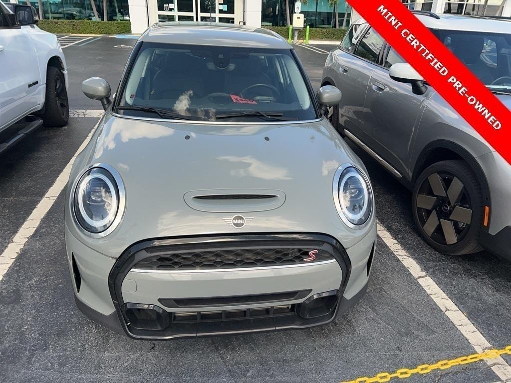 used 2022 MINI Hardtop car, priced at $27,026