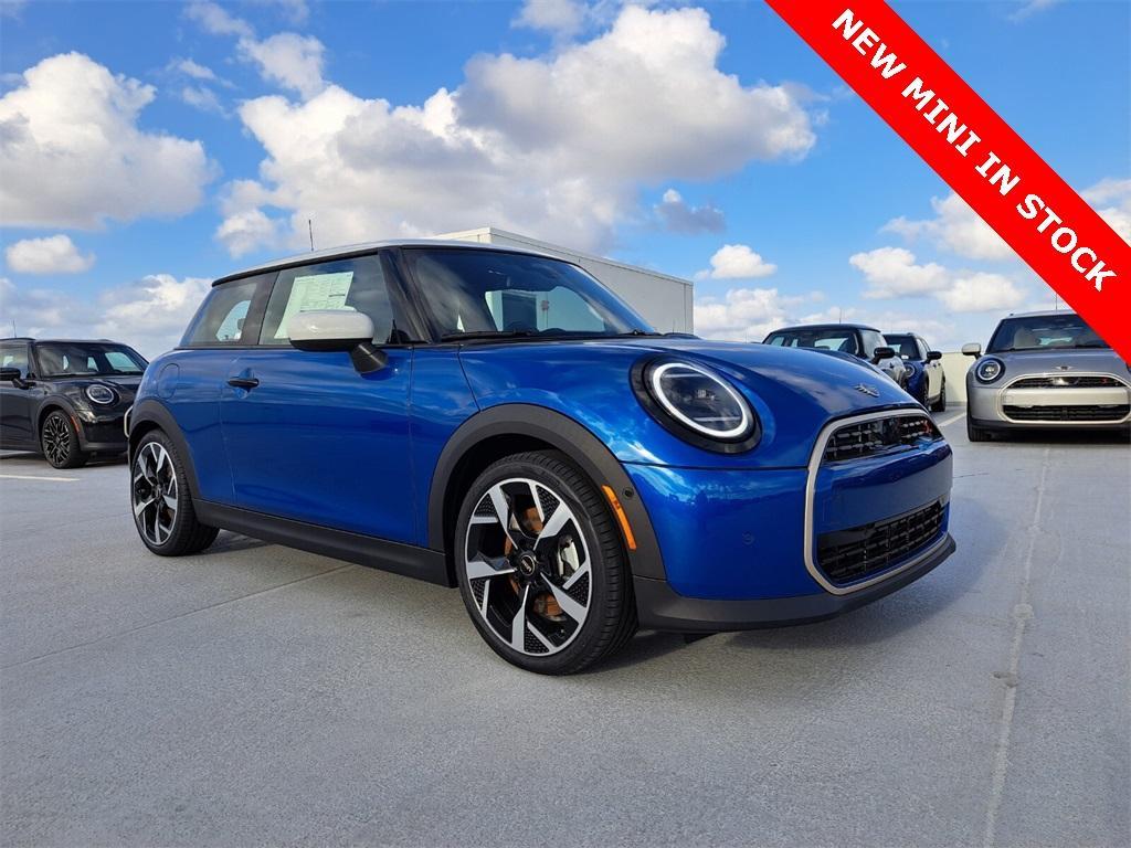 new 2025 MINI Hardtop car, priced at $37,075
